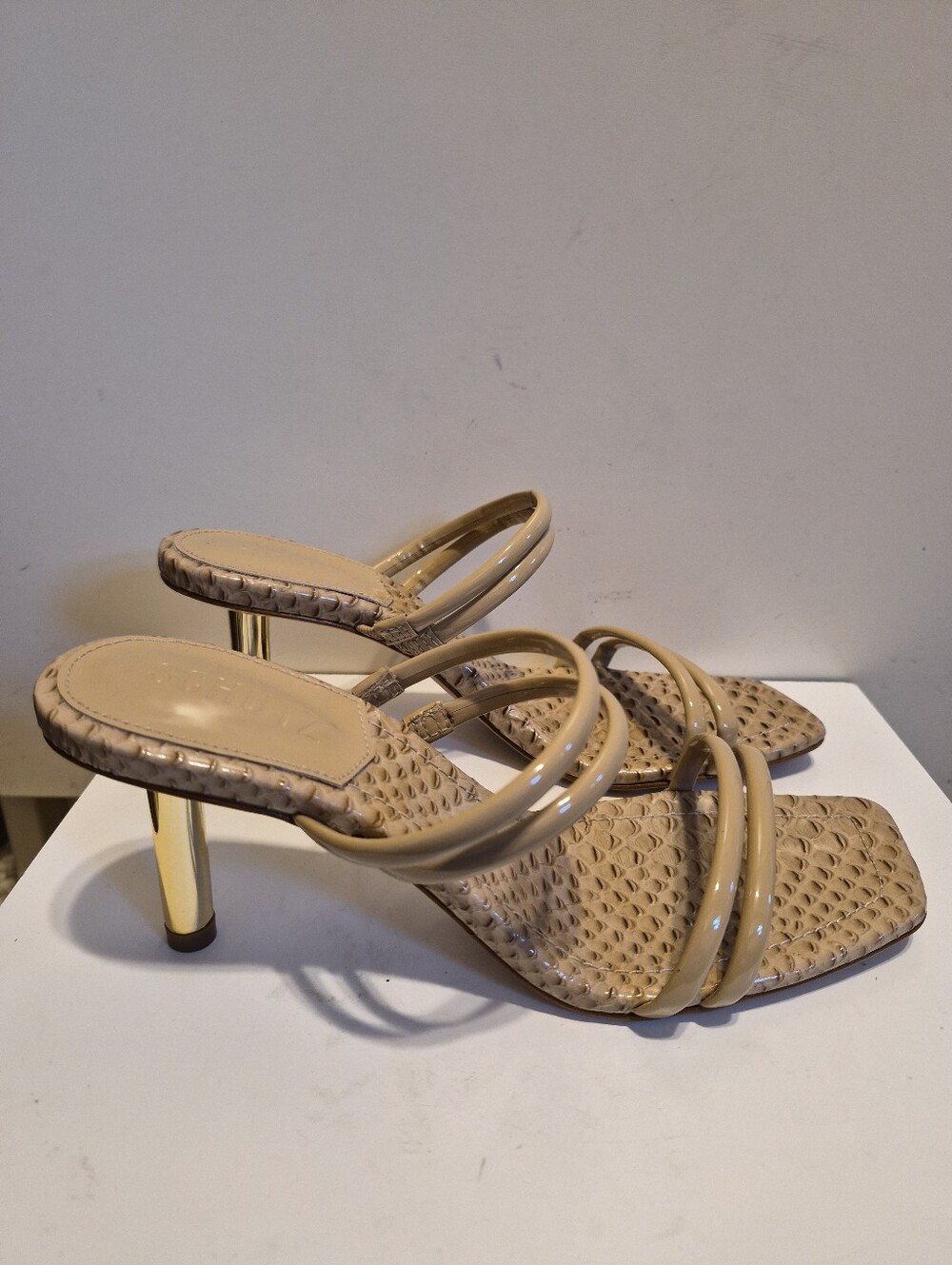 SCHUTZ Nude Glossy Patent Leather Strappy Gold Metal Heel Sandals Sz.8 Ret.$148